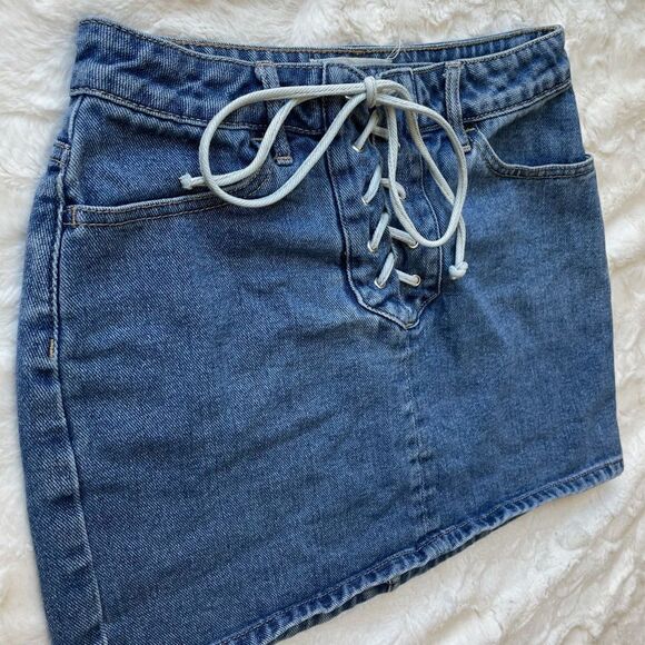 PacSun Lace Up Mini Skirt - Women’s 24 - Picture 3 of 5